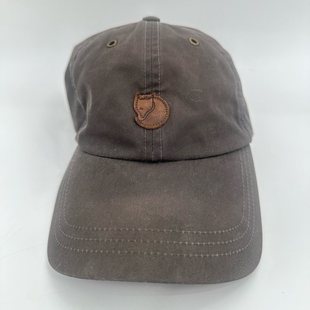 Fjallraven Fox Logo Waxed Canvas Strapback Hat Brown Outdoor Hiking Adjustable